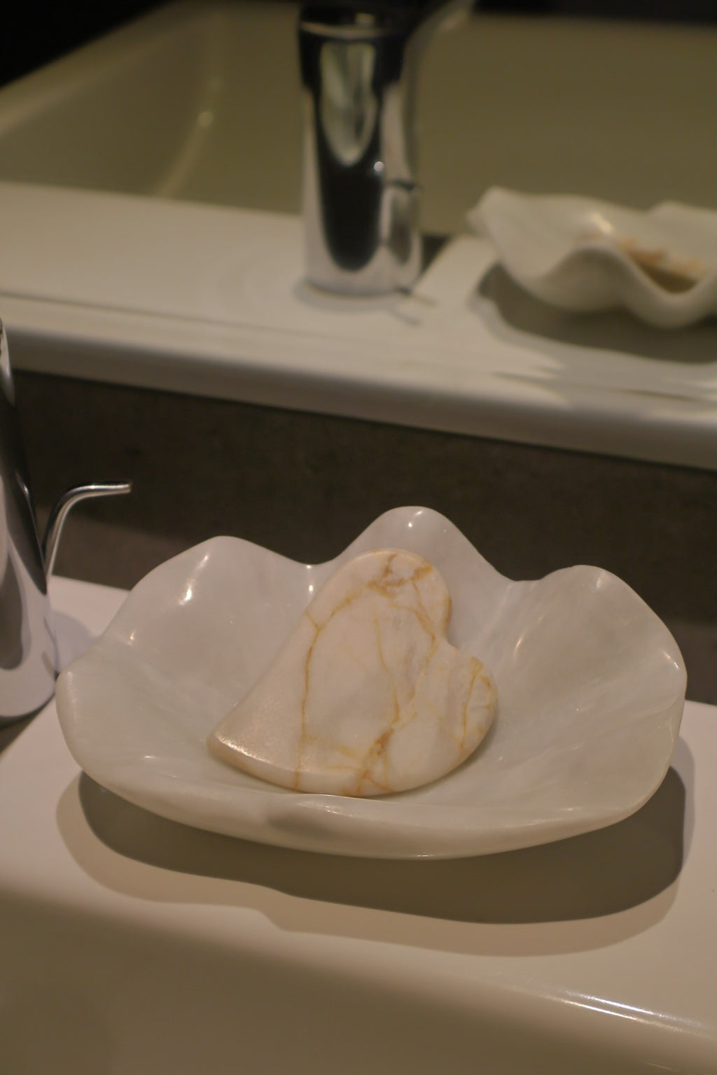 Marble Clam Trinket Shell